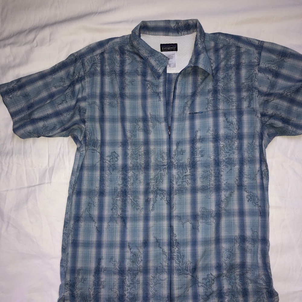 PATAGONIA Mens zip up collar shirt size medium